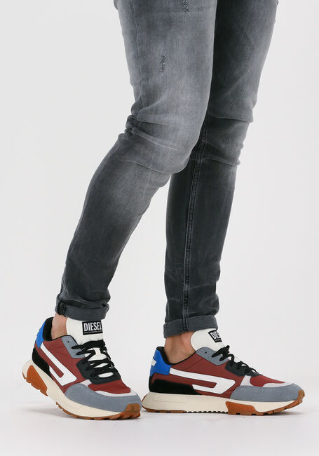 Beige DIESEL Lage sneakers S-TYCHE LL - large