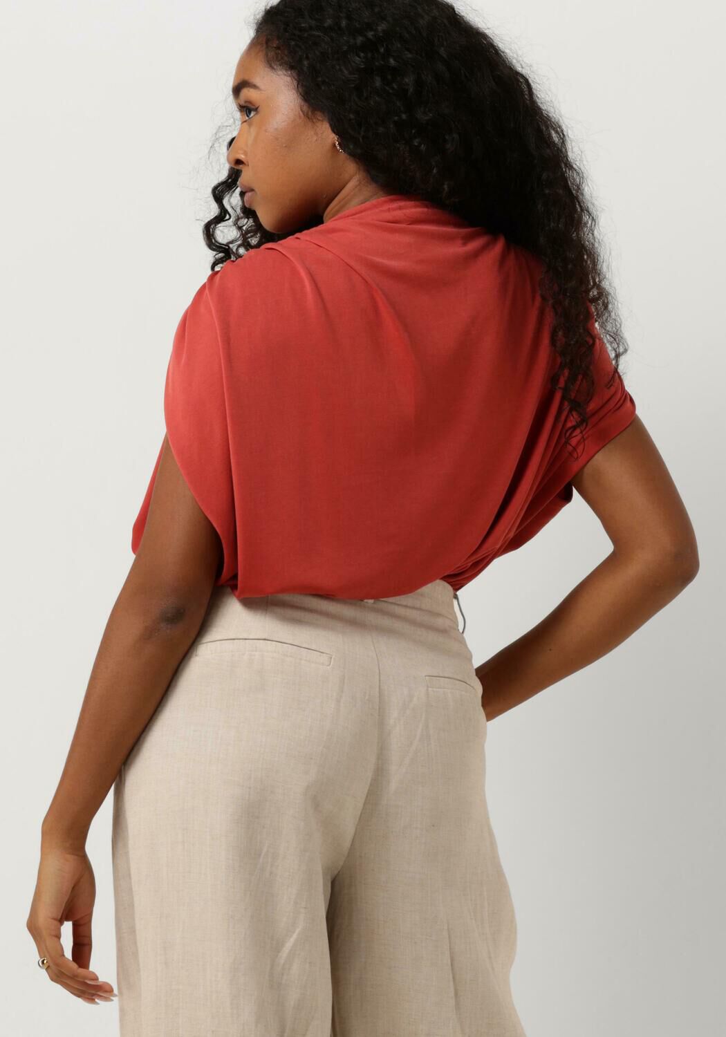 MINUS Dames Tops & T-shirts Elvie Modal Wrap Top Rood