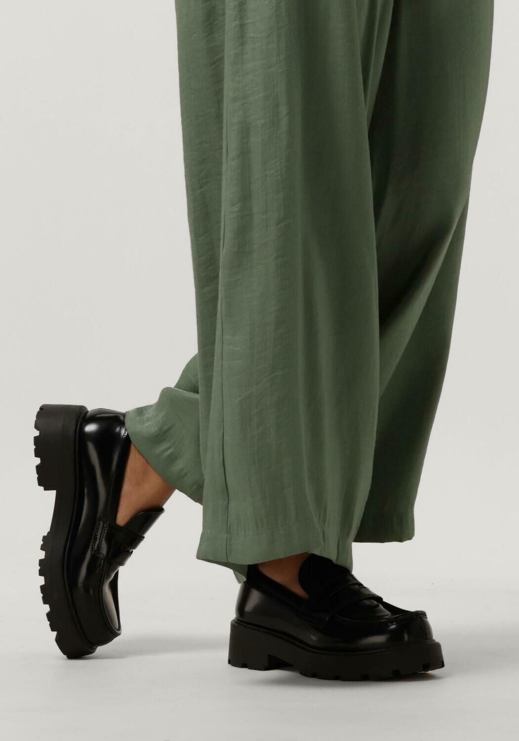 Zwarte VAGABOND SHOEMAKERS Loafers COSMO 2.0 - large