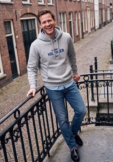 Grijze TOMMY HILFIGER Sweater HILFIGER STACK REG FLEECE HOODIE - large