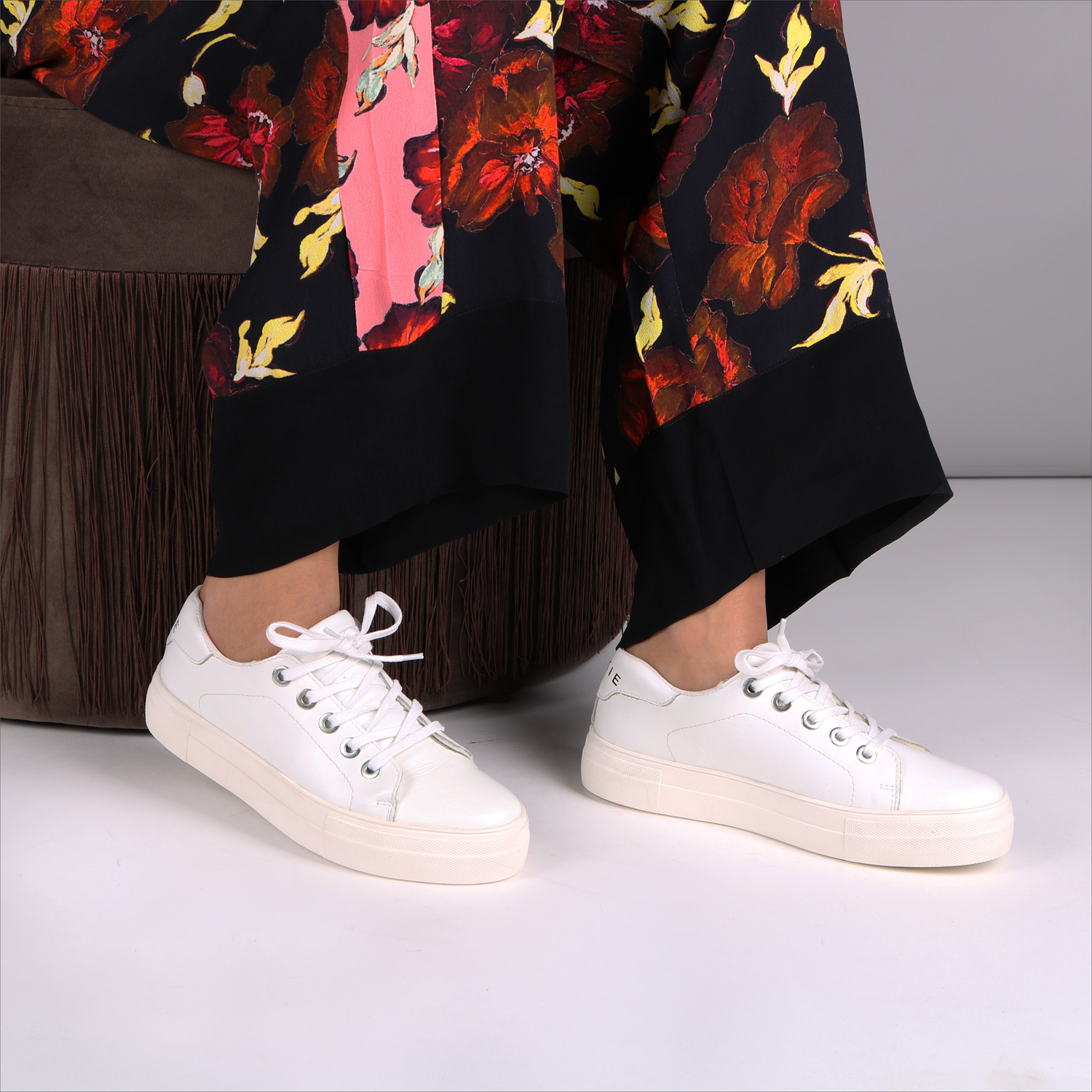 ماهر النووية النشيد الوطني omoda witte sneakers - rise-association.com