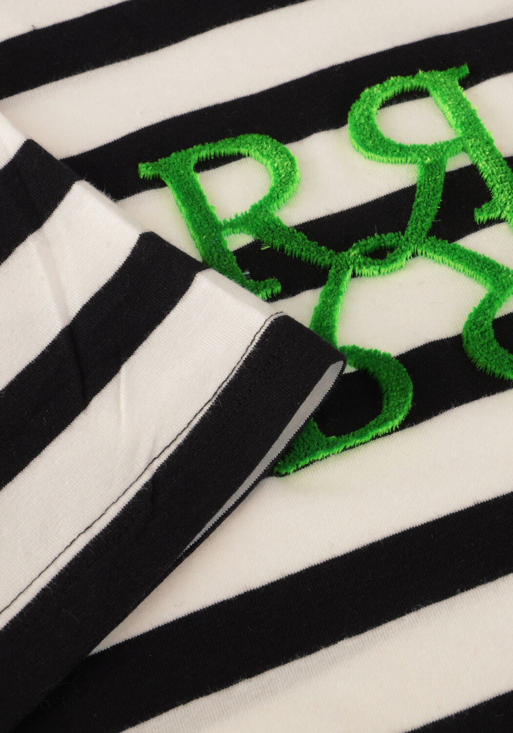 Zwarte RETOUR T-shirt CINDY - large