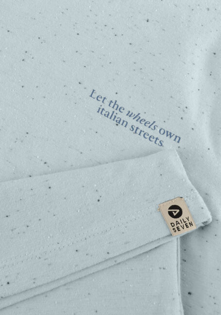 Lichtblauwe DAILY7 T-shirt T-SHIRT NAPPY BACKPRINT - large