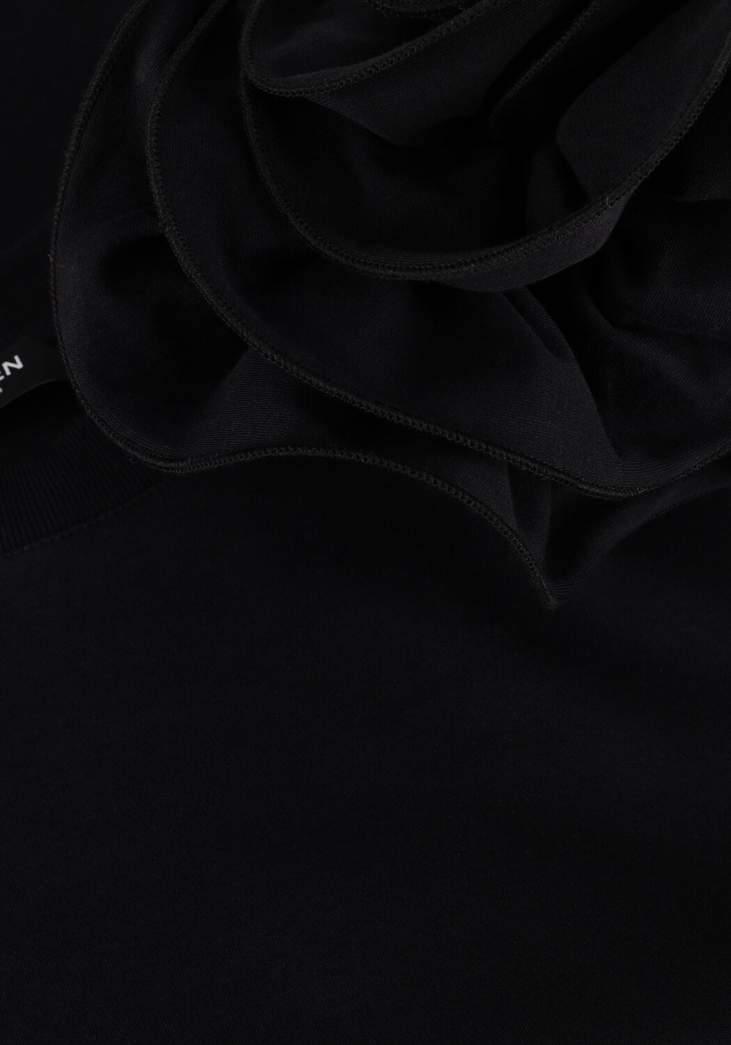 Zwarte JANSEN AMSTERDAM T-shirt ROXY T-SHIRT CO 105 SHORT SLV FLOWER DETAIL - large