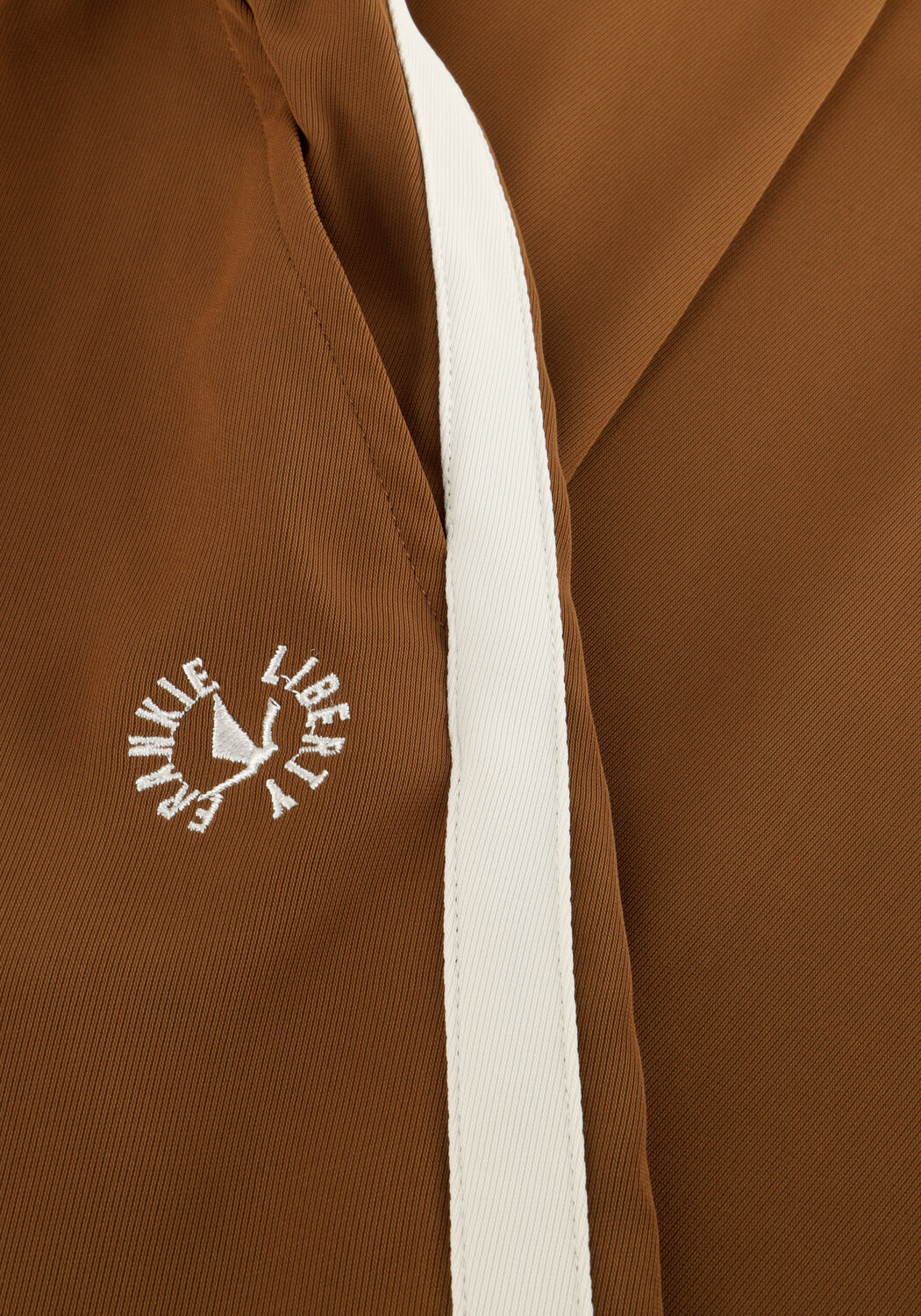 Bruine FRANKIE & LIBERTY Wijde broek TEGAN TRACKSUIT PANT - large