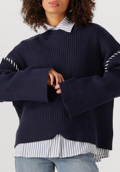 OMODA ATELIER OM-IRIS X NINA OMODA ATELIER OM-IRIS X NINA - large