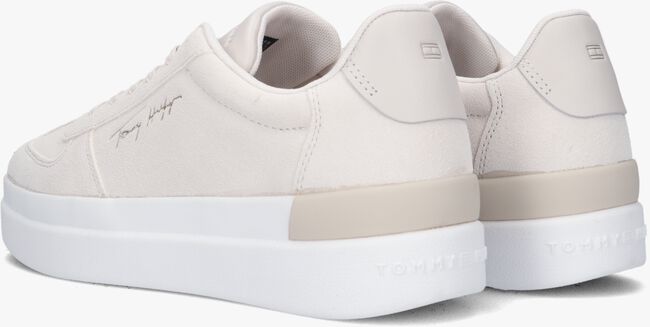 Beige TOMMY HILFIGER Lage sneakers TH SIGNATURE SUEDE S - large