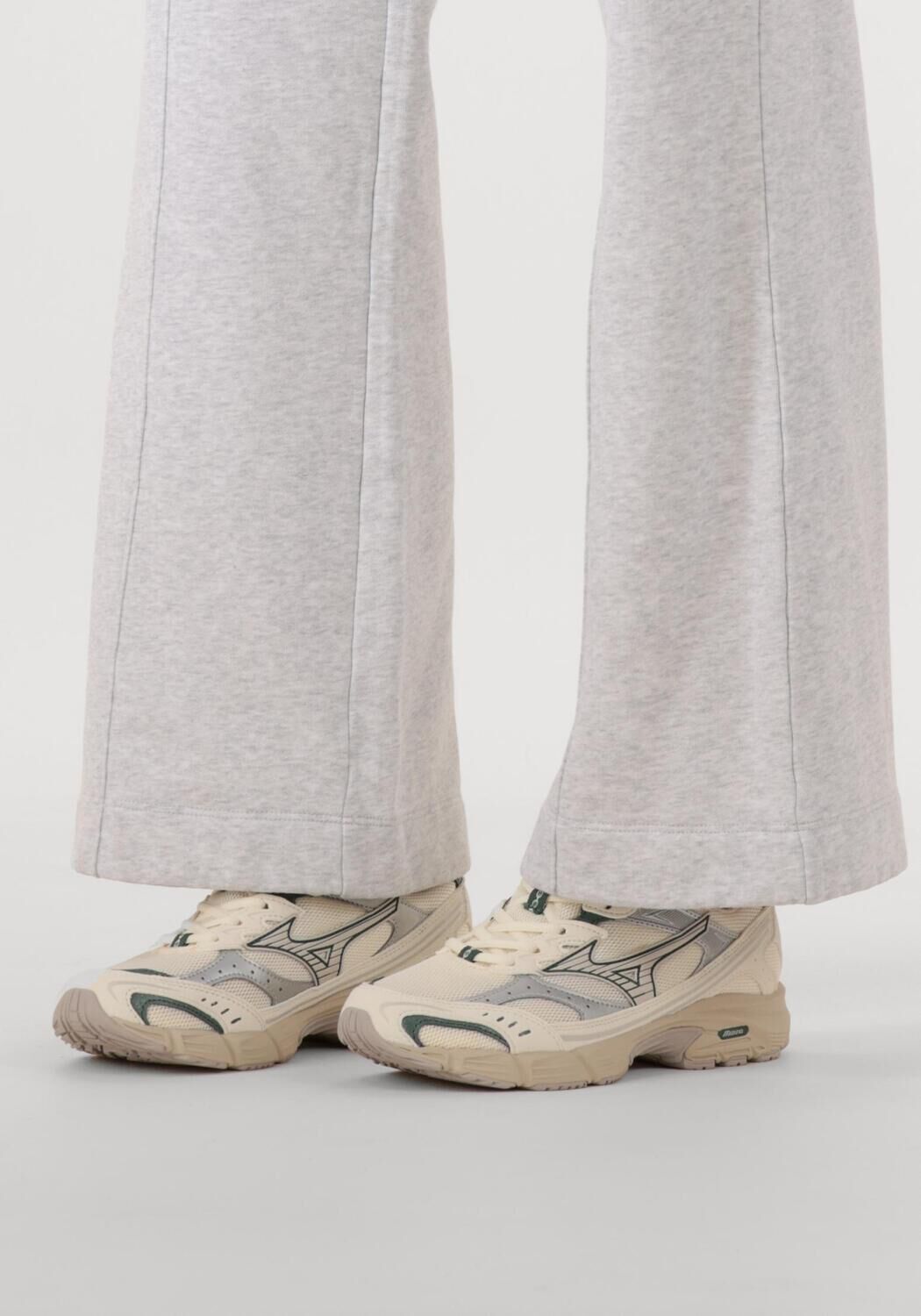 Witte MIZUNO Lage sneakers MXR DAMES - large