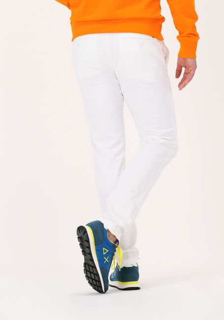 Witte TOMMY HILFIGER Chino BLEECKER TH FLEX SATIN - large