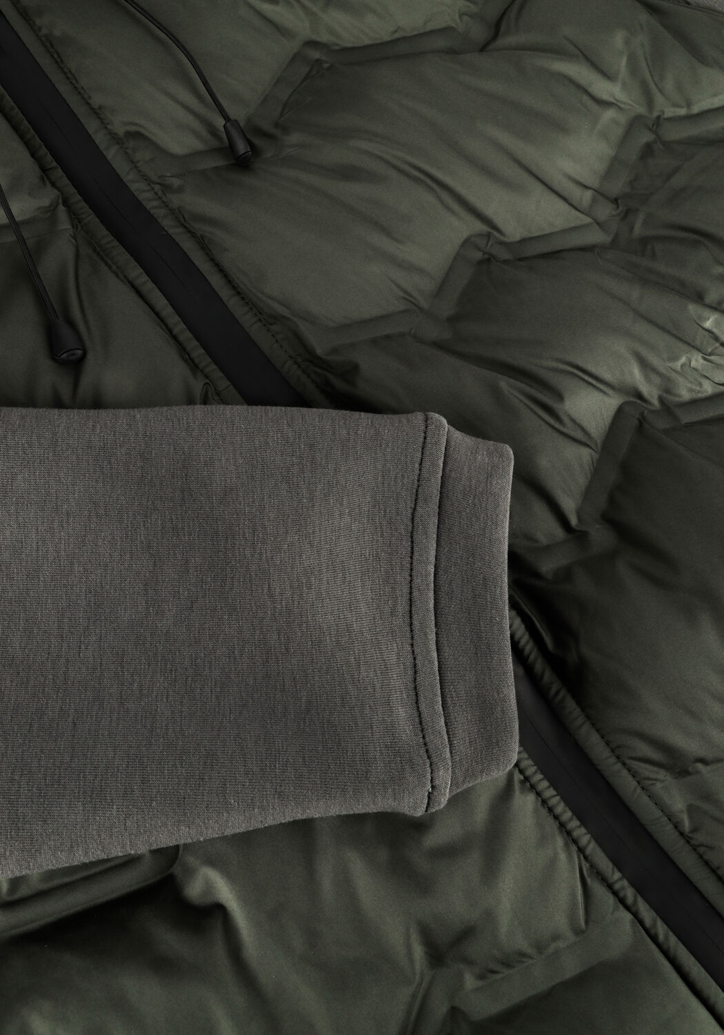 Groene CAST IRON Gewatteerde jas HOODED JACKET TECH JERSEY INTERLOCK - large