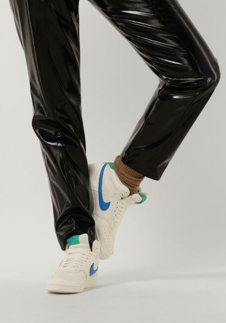 Witte NIKE Hoge sneakers COURT VISION MID WMNS - large