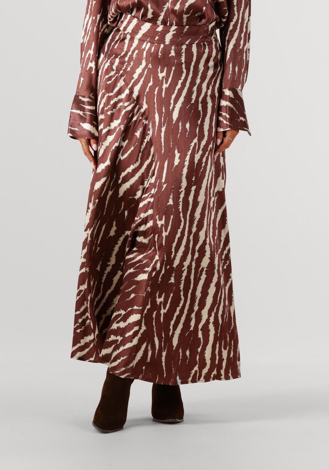 ROUGE EDIT Dames Rokken Roushiana Hw Printed Midi Skirt Bruin