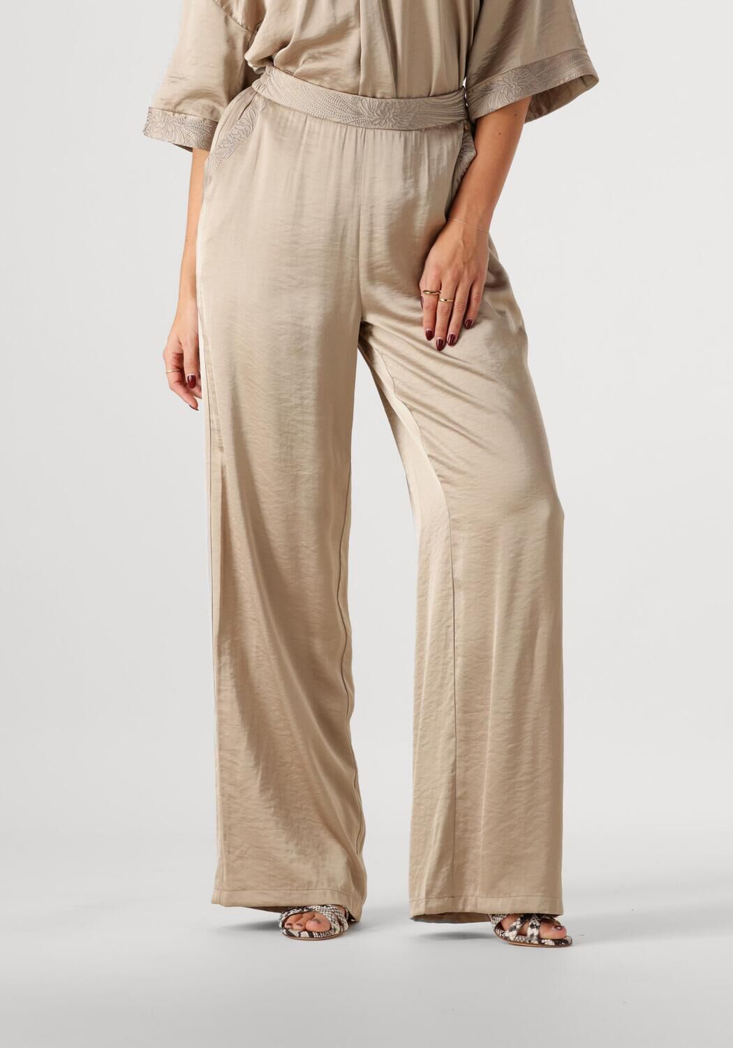 Nukus Zijden Josephine Broek in Bruin Brown Dames