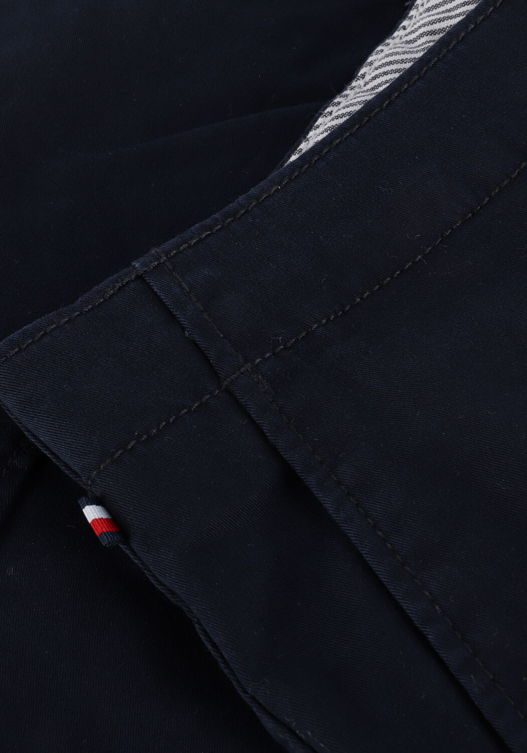 Donkerblauwe TOMMY HILFIGER Korte broek HARLEM CARGO 1985 - large