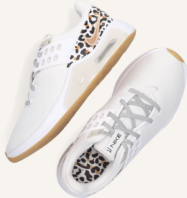 Witte NIKE Lage sneakers AIR MAX BELLA TR 4 PREMIUM Witte NIKE Lage sneakers AIR MAX BELLA TR 4 PREMIUM - large