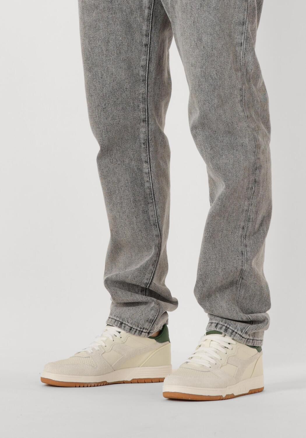 Witte DIADORA Lage sneakers DEUCE M2 HAIRY - large