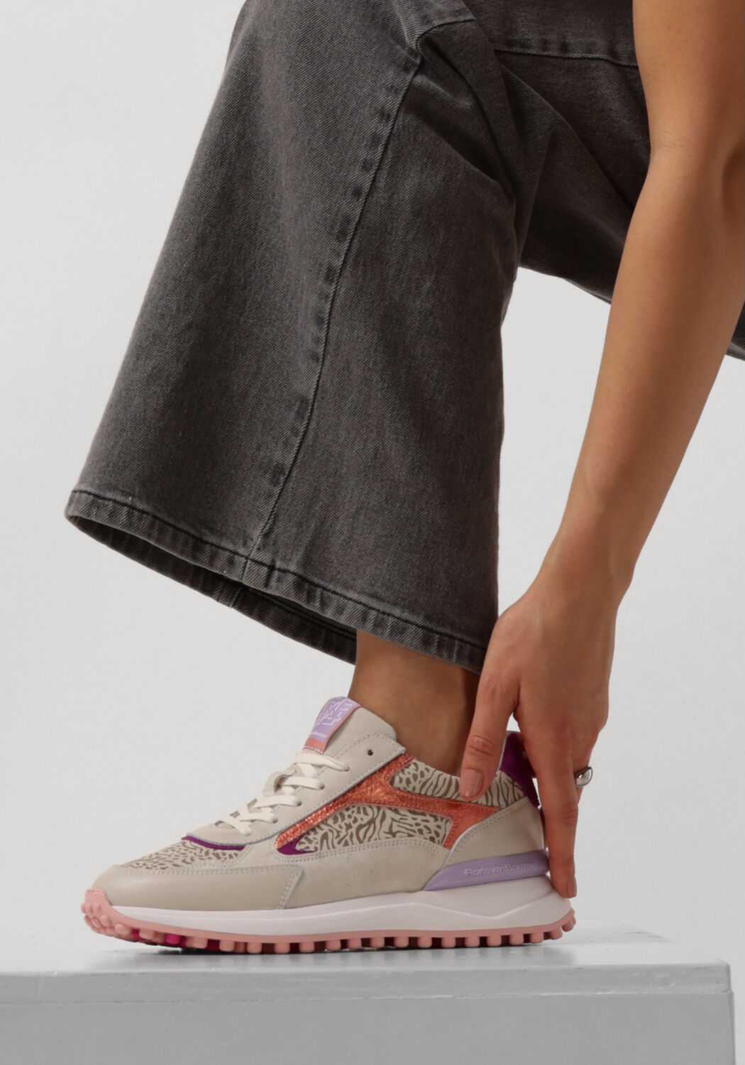 Roze FLORIS VAN BOMMEL Lage sneakers SFW-10099 - large