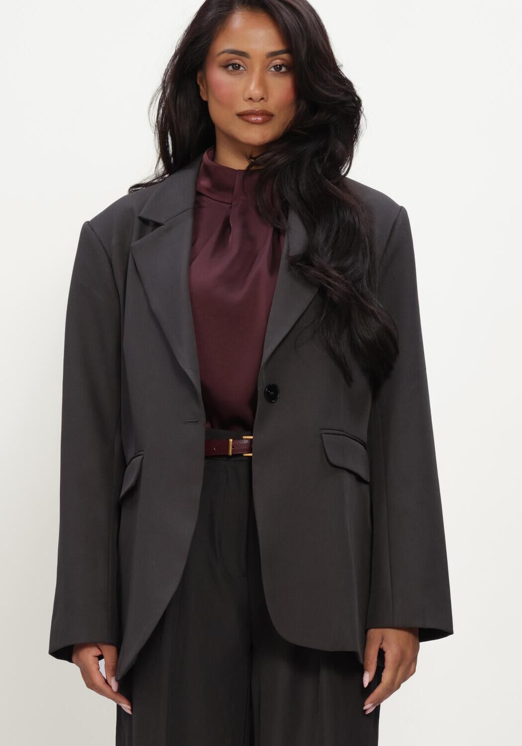 Zwarte OMODA ATELIER Blazer OM-JACKIE X QUINTY - large