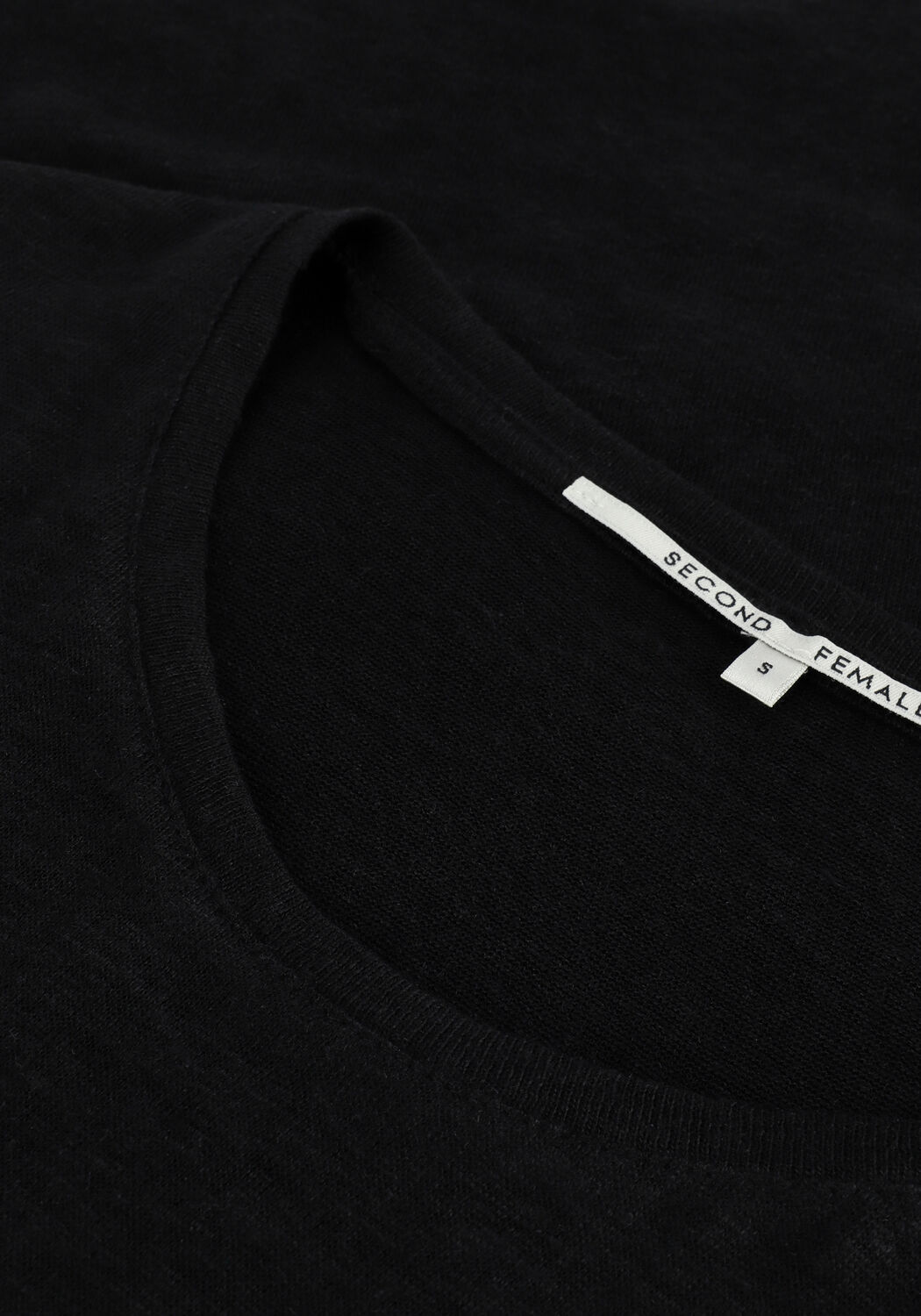 Zwarte SECOND FEMALE T-shirt PEONY O NECK TEE - large