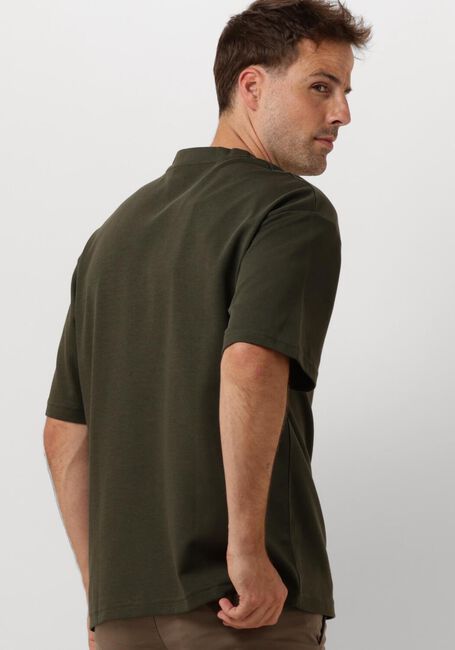 Donkergroene SELECTED HOMME T-shirt SLHLOOSEOSCAR SS O-NECK TEE NOOS - large