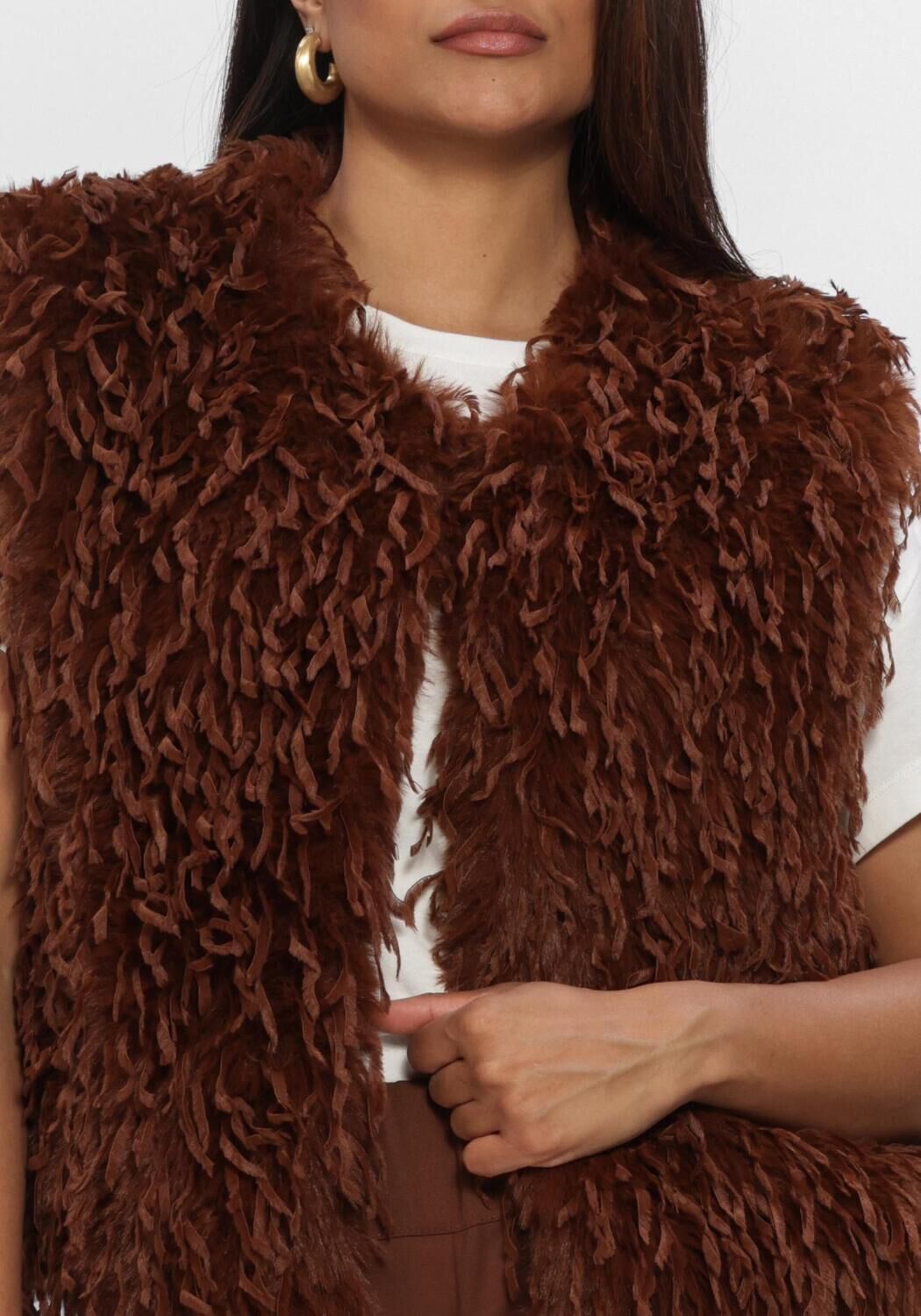 Bruine NUKUS Gilet MILA GILET FEATHER - large