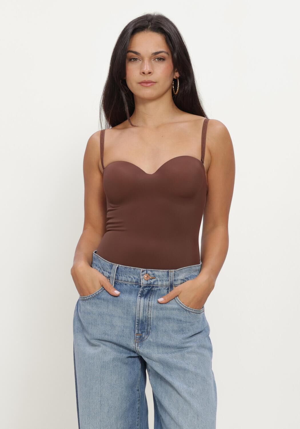 WOLFORD Dames Tops & T-shirts Mat De Lux Foming String Body Bruin-D