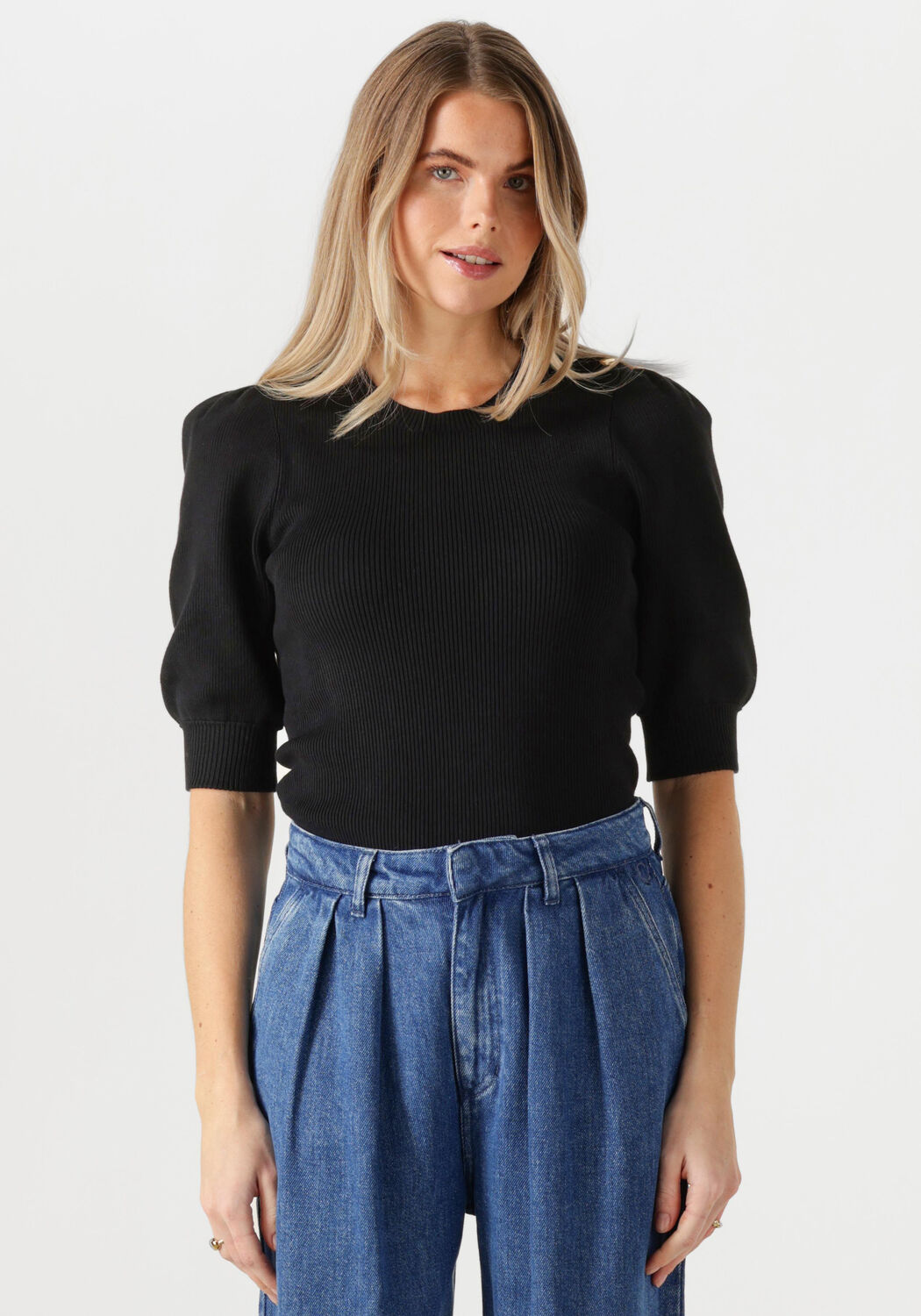 FABIENNE CHAPOT Dames Truien & Vesten Lillian Short Sleeve Pullover Zwart