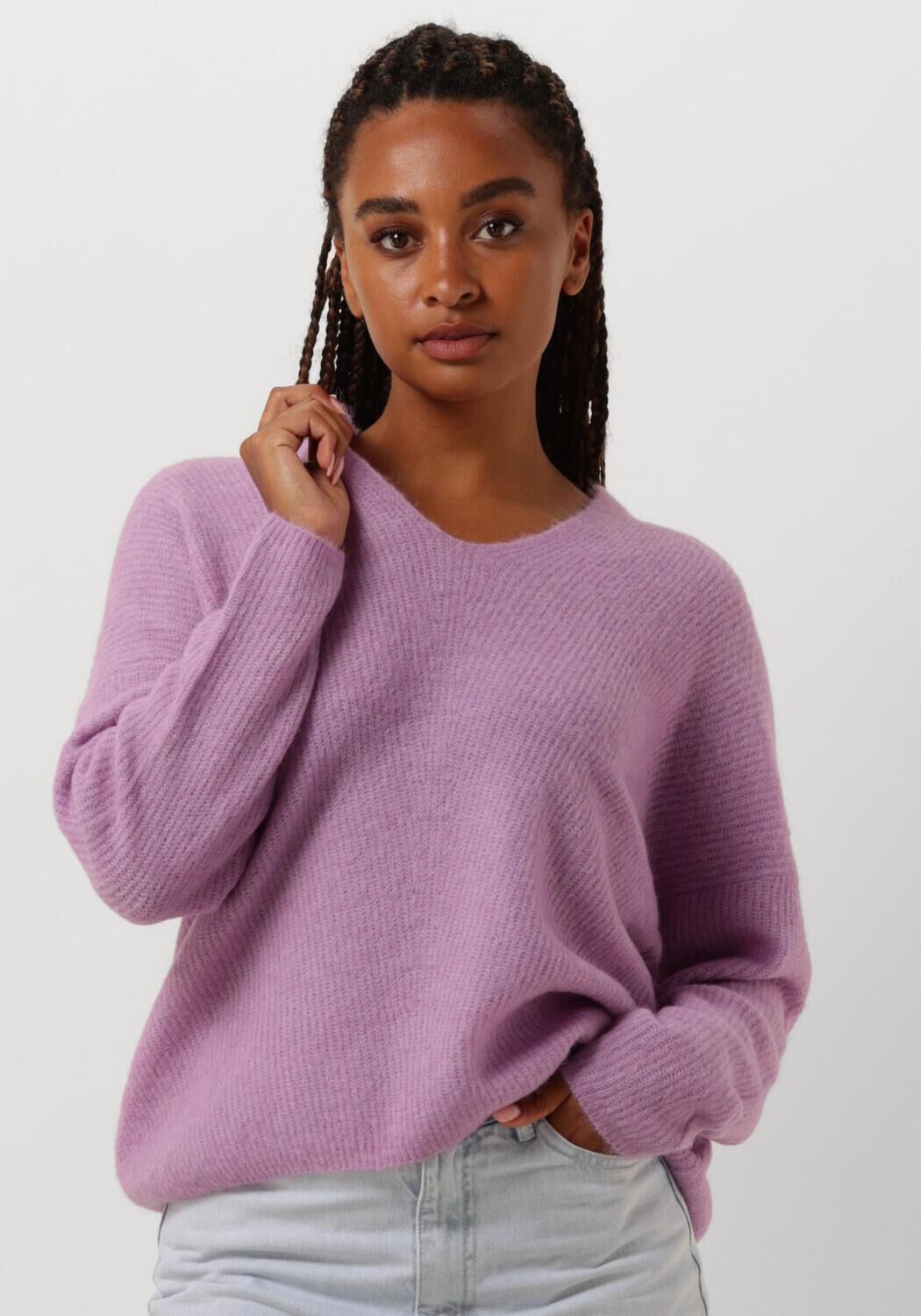 MOS MOSH Gebreide pullover met afgeronde V-hals model 'THORA'