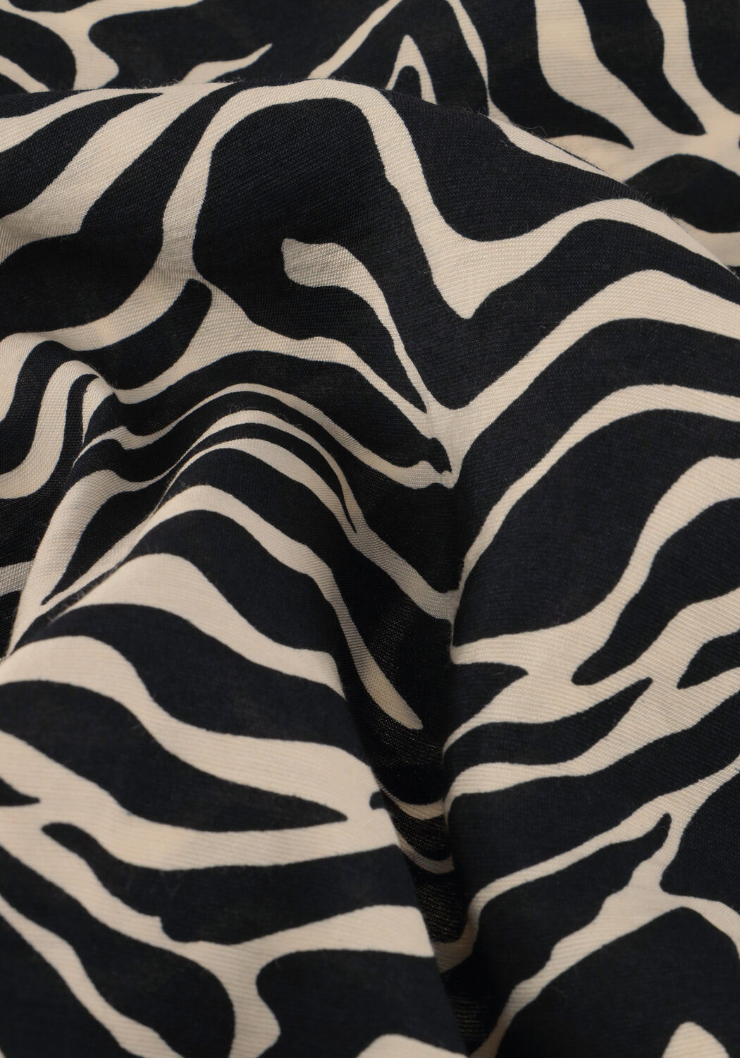 Zwarte OBJECT Blouses OBJLEONORA L/S V-NECK TOP - large