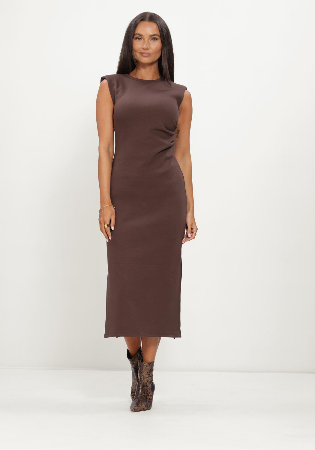 Bruine Y.A.S. Midi jurk YASPINA SL LONG DRESS - large