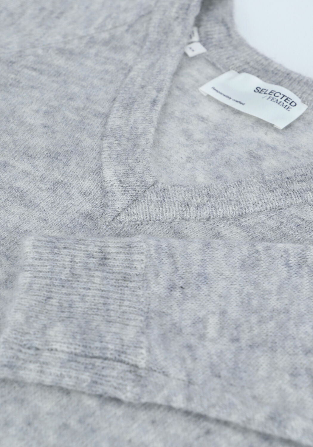 Lichtgrijze SELECTED WOMEN Trui LULU LS KNIT V-NECK B - large