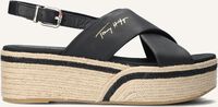 Zwarte TOMMY HILFIGER Sandalen ELEVATED TH FLAFORM - medium