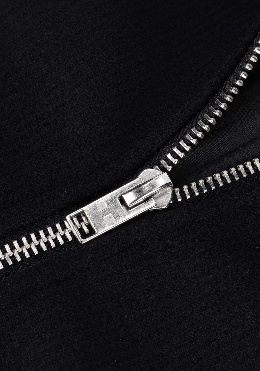 Zwarte MINIMUM Jack THORNKINS 2.0 0029 - large