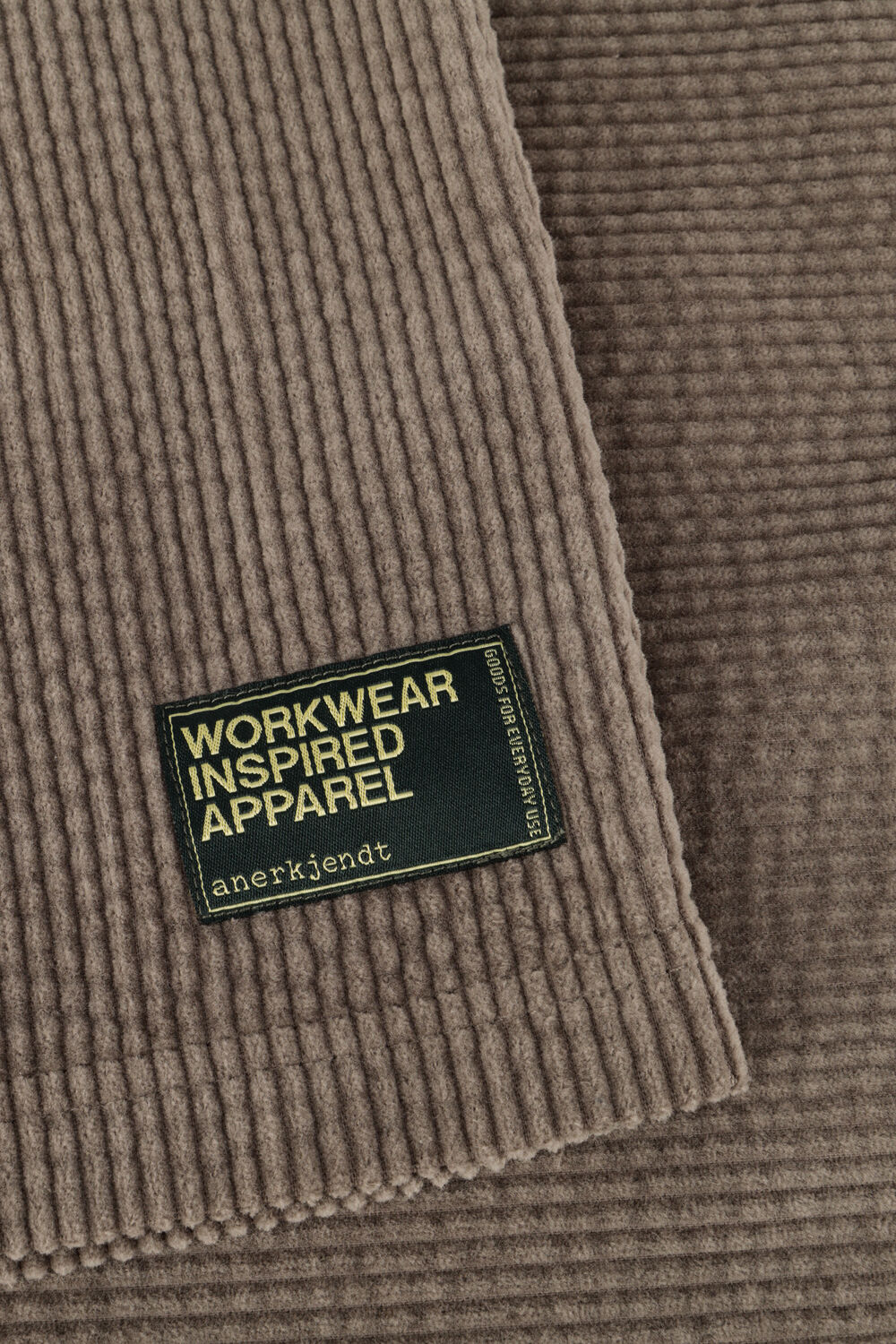 Taupe ANERKJENDT T-shirt AKVILLADS CORDUROY S/S TEE - large