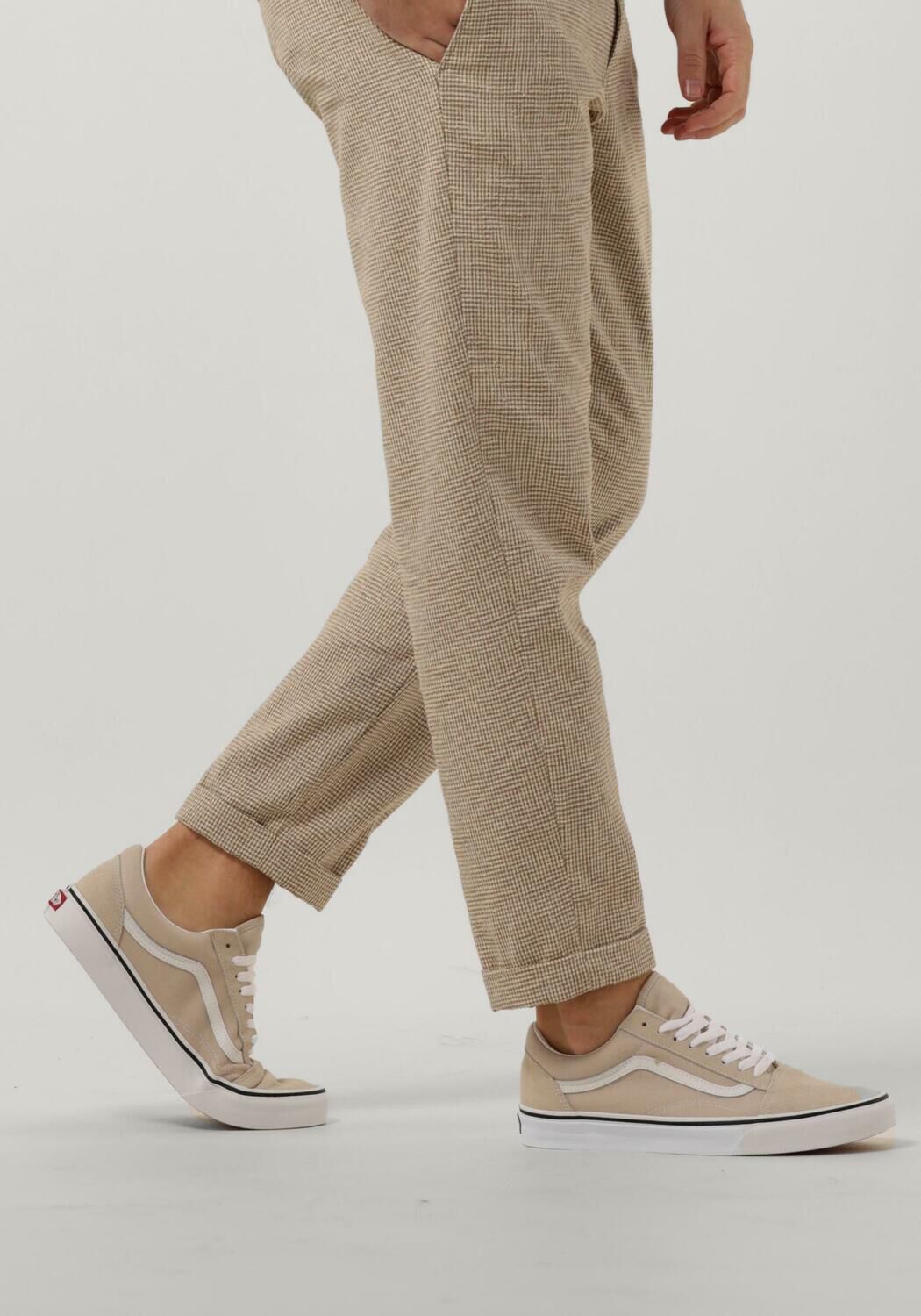 Beige VANS Lage sneakers UA OLD SKOOL M Omoda