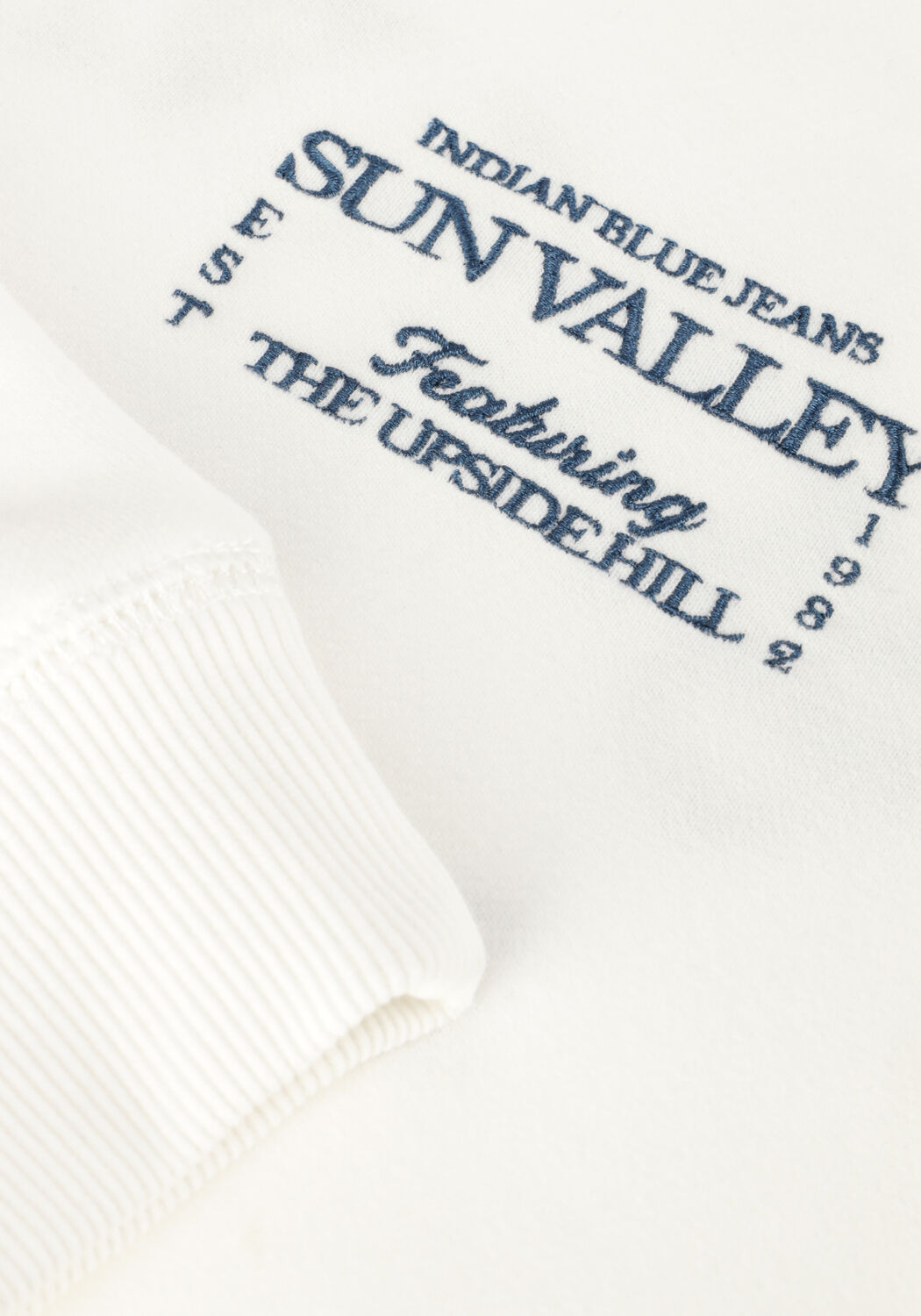 Witte INDIAN BLUE JEANS Sweater SWEATER SUN VALLEY - large