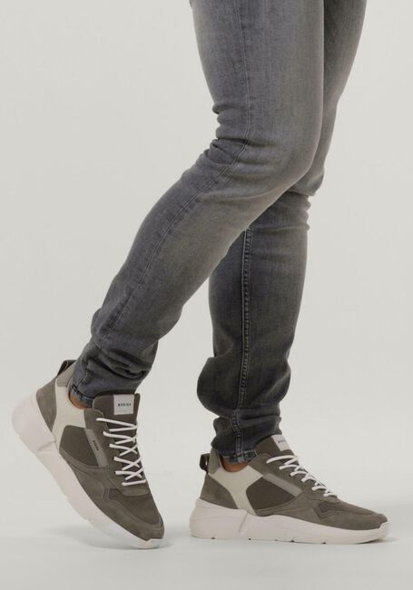 Grijze NUBIKK Lage sneakers ROQUE ROAD WAVE - large
