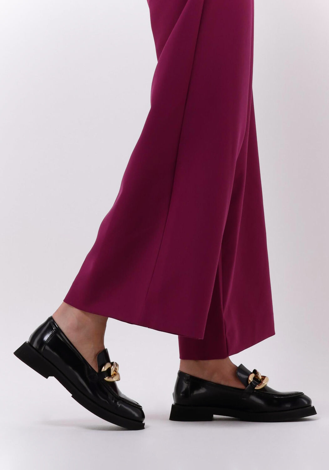 Zwarte NOTRE-V Loafers 03 - large