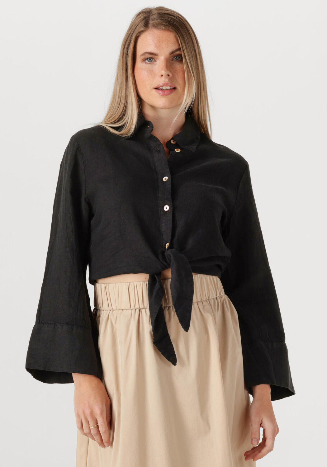 MR MOOD Dames Blouses Mrs Mika Shirt Zwart