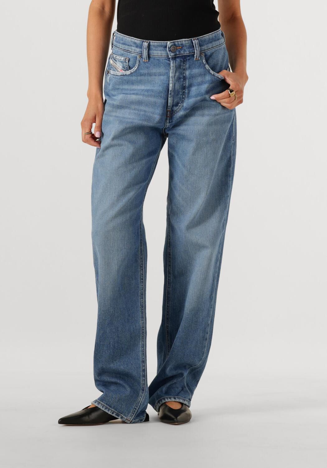 DIESEL Dames Jeans 1988 D-ark Lichtblauw