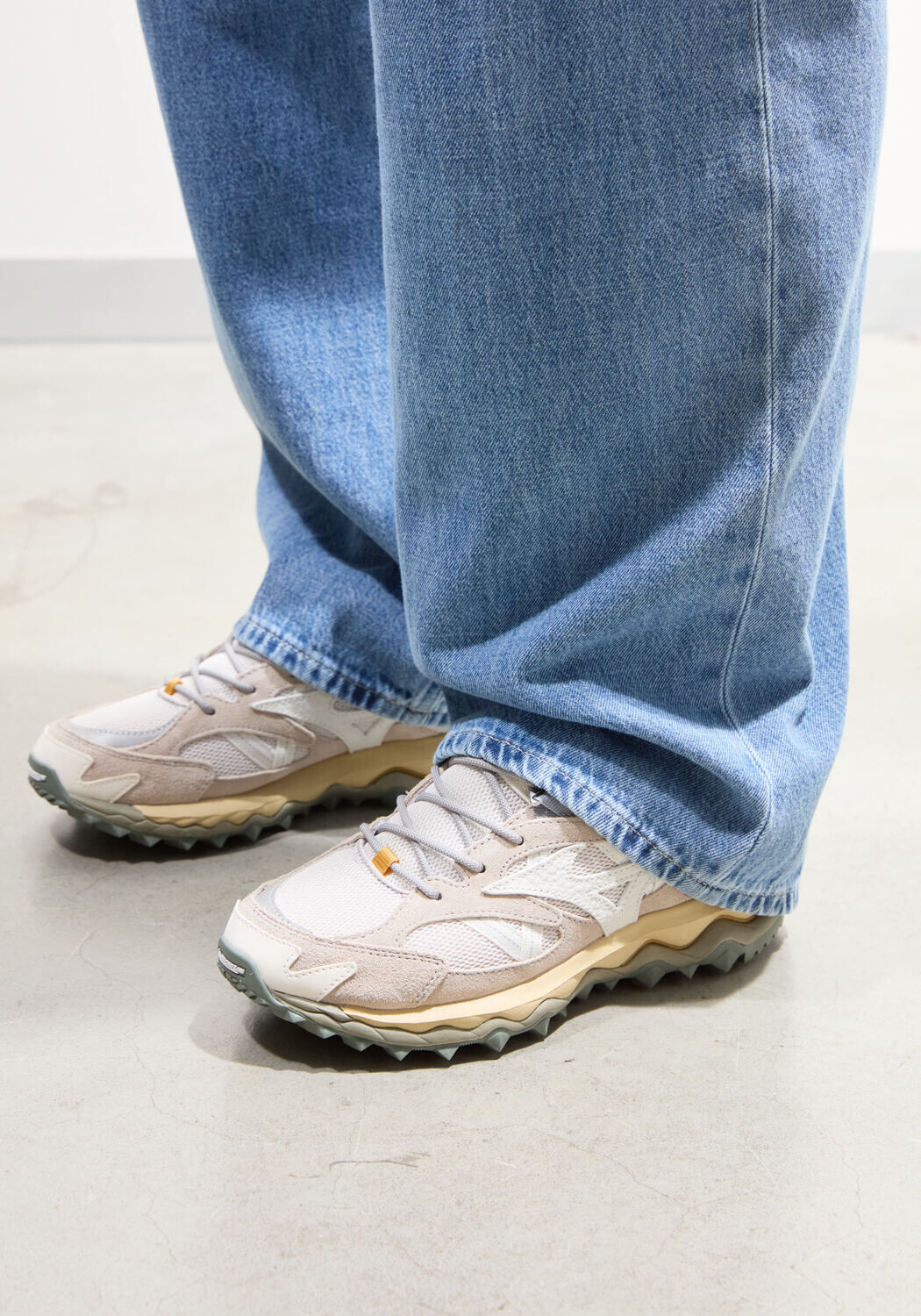 Grijze MIZUNO Lage sneakers WAVE MUJIN TL - large