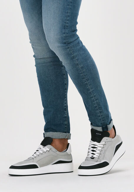 Grijze NUBIKK Lage sneakers JIRO JONES - large