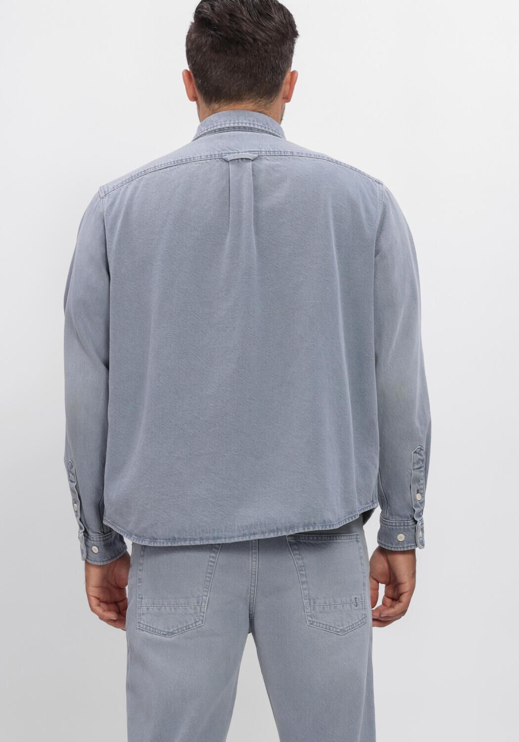 Lichtblauwe BUTCHER OF BLUE Overshirt BLAINE GARMENT DYE OVESHIRT - large