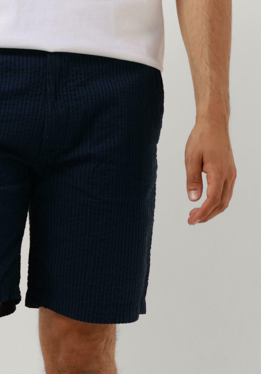 BUTCHER OF BLUE Heren Broeken Loner Mk 2 Seersucker Short Blauw