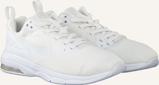 Witte NIKE Lage sneakers NIKE AIR MAX MOTION LW Witte NIKE Lage sneakers NIKE AIR MAX MOTION LW - large