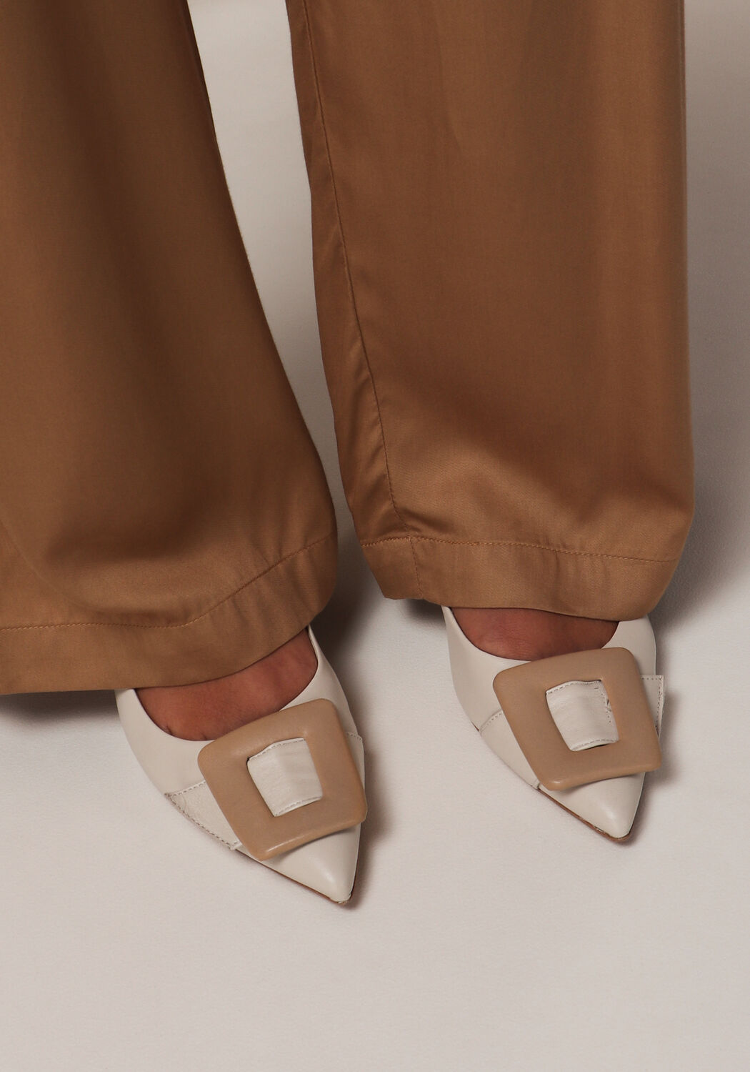 Beige OMODA ATELIER Slingbacks X KAE - large