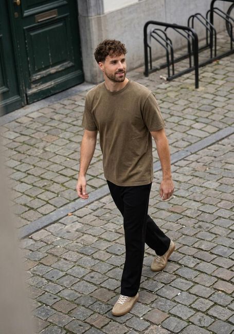 Olijf FOR&Eacute;T T-shirt OAK FADED WASH T-SHIRT - large