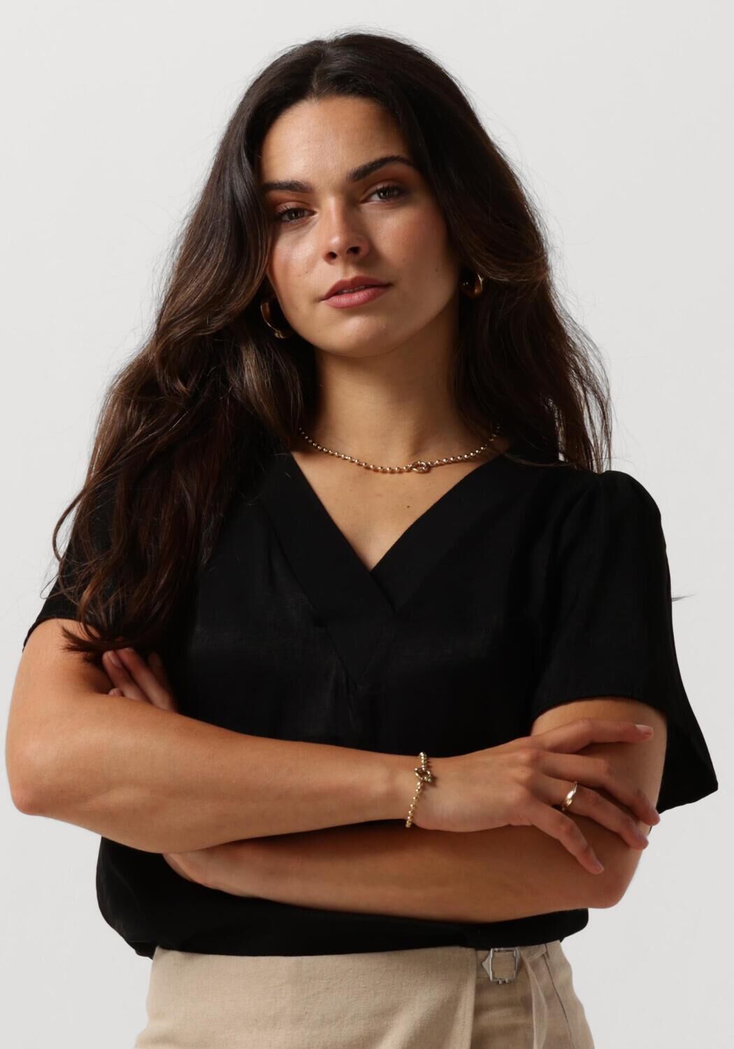 MINUS Dames Tops & T-shirts Lirene V-neck Blouse Zwart