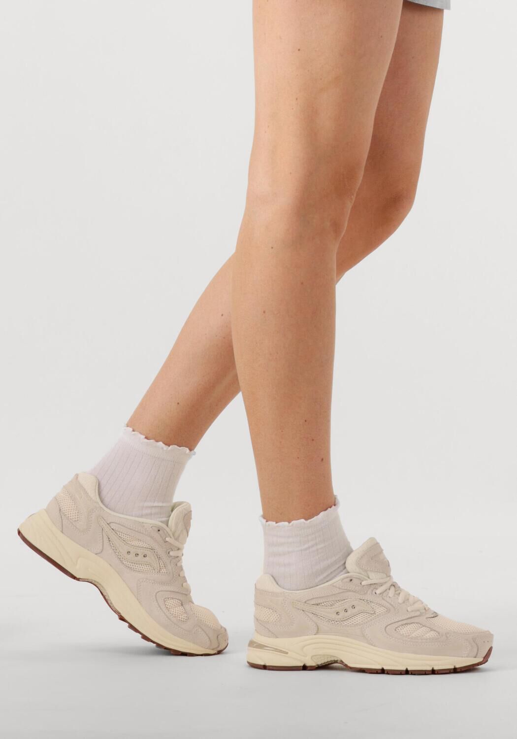 Beige SAUCONY Lage sneakers GRID JAZZ 9 - large