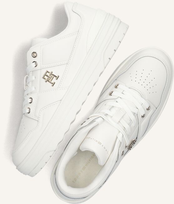 Witte TOMMY HILFIGER Lage sneakers BASKET SNEAKER LOW Witte TOMMY HILFIGER Lage sneakers BASKET SNEAKER LOW - large